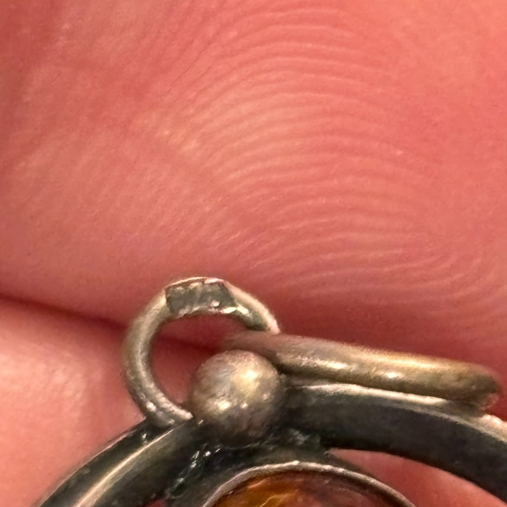Vintage 925 Sterling Silver Stamped Oval Bezel set Baltic Amber 1" drop pendant - Picture 4 of 6